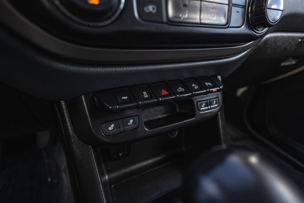 Used 2022 Chevrolet Colorado Z71 image 18
