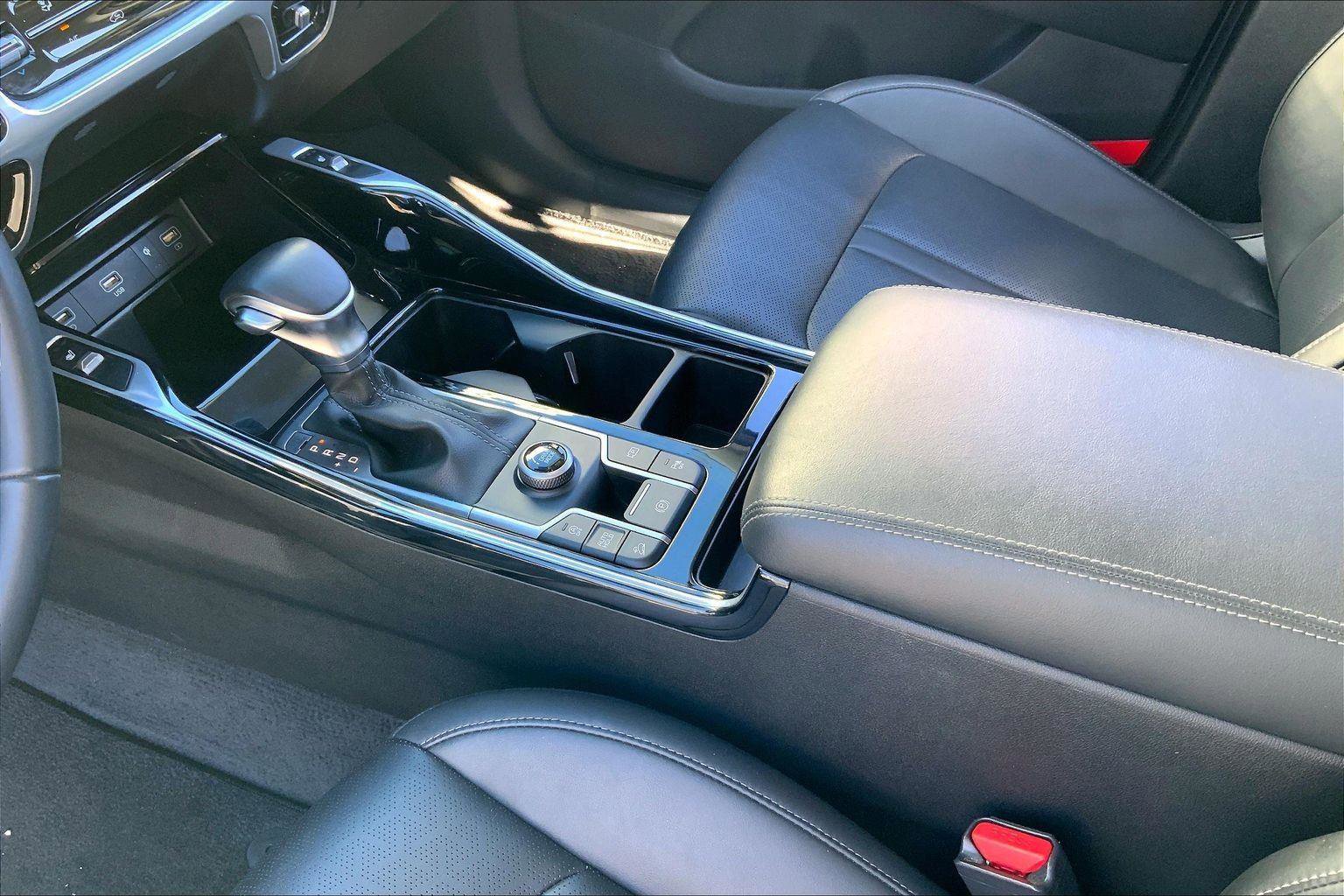 Used 2023 Kia Sorento SX image 14