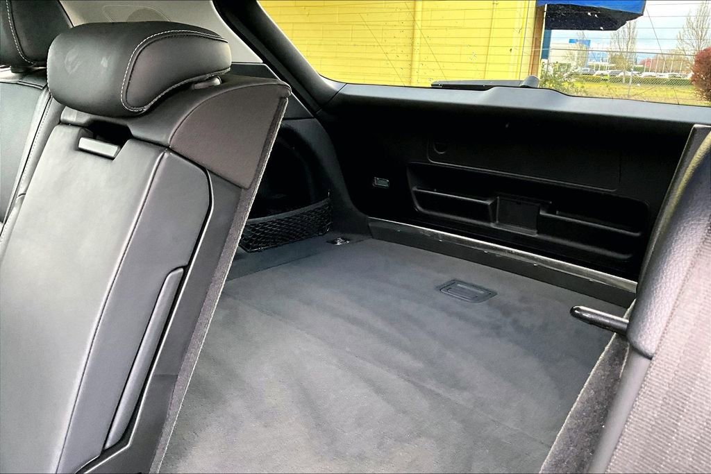 Used 2019 Audi e-tron Prestige w/ Prestige Package AWD/4WD image 38