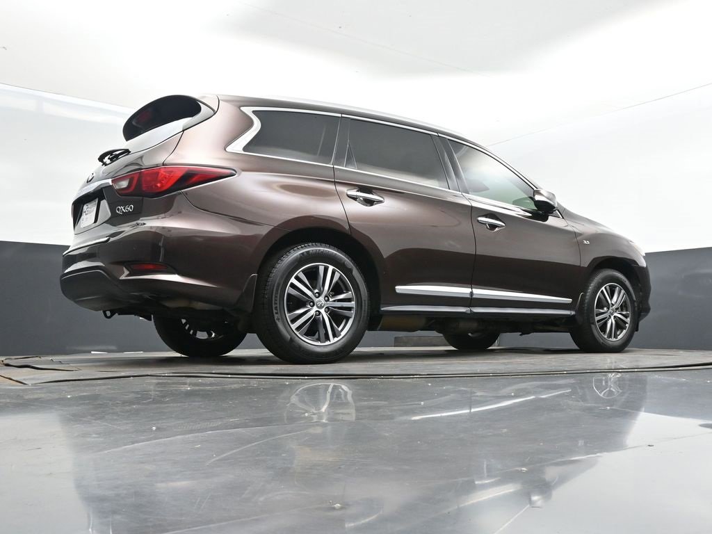Used 2020 INFINITI QX60 Luxe w/ Essential Package image 40