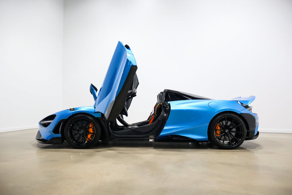 Used 2022 McLaren 765LT RWD image 17