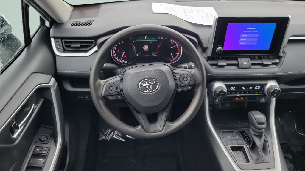 Used 2023 Toyota RAV4 XLE FWD image 11