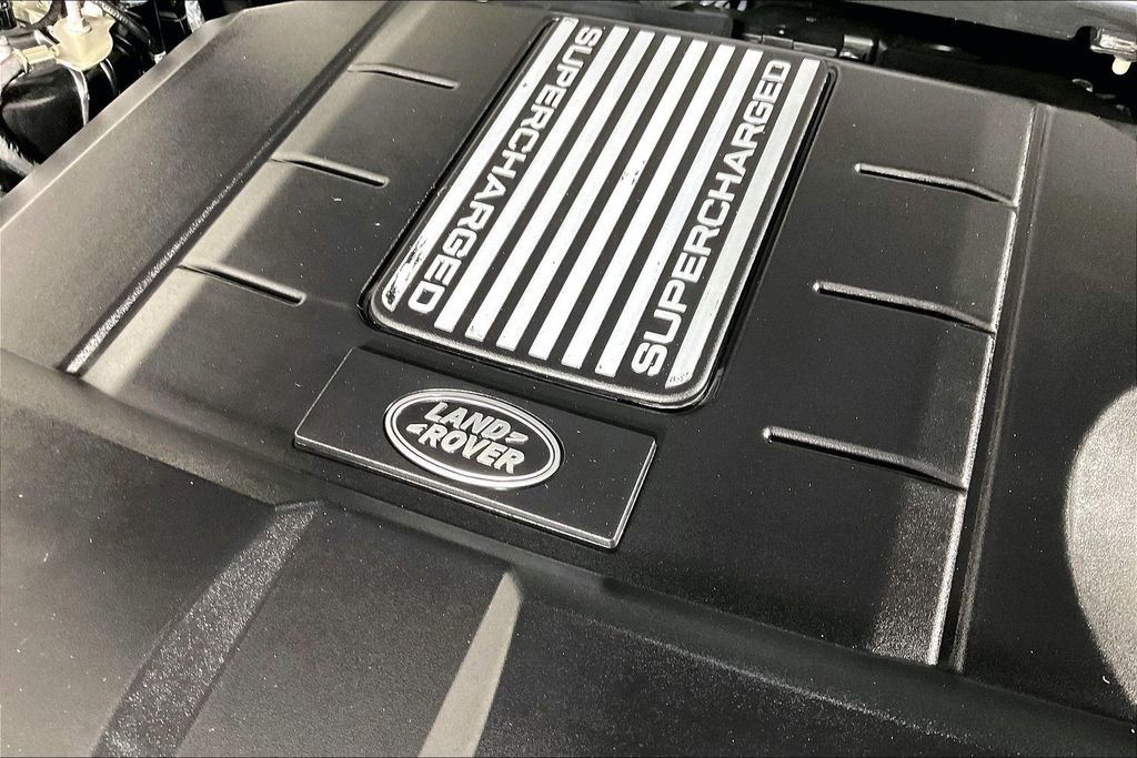 Used 2024 Land Rover Defender 110 V8 image 32