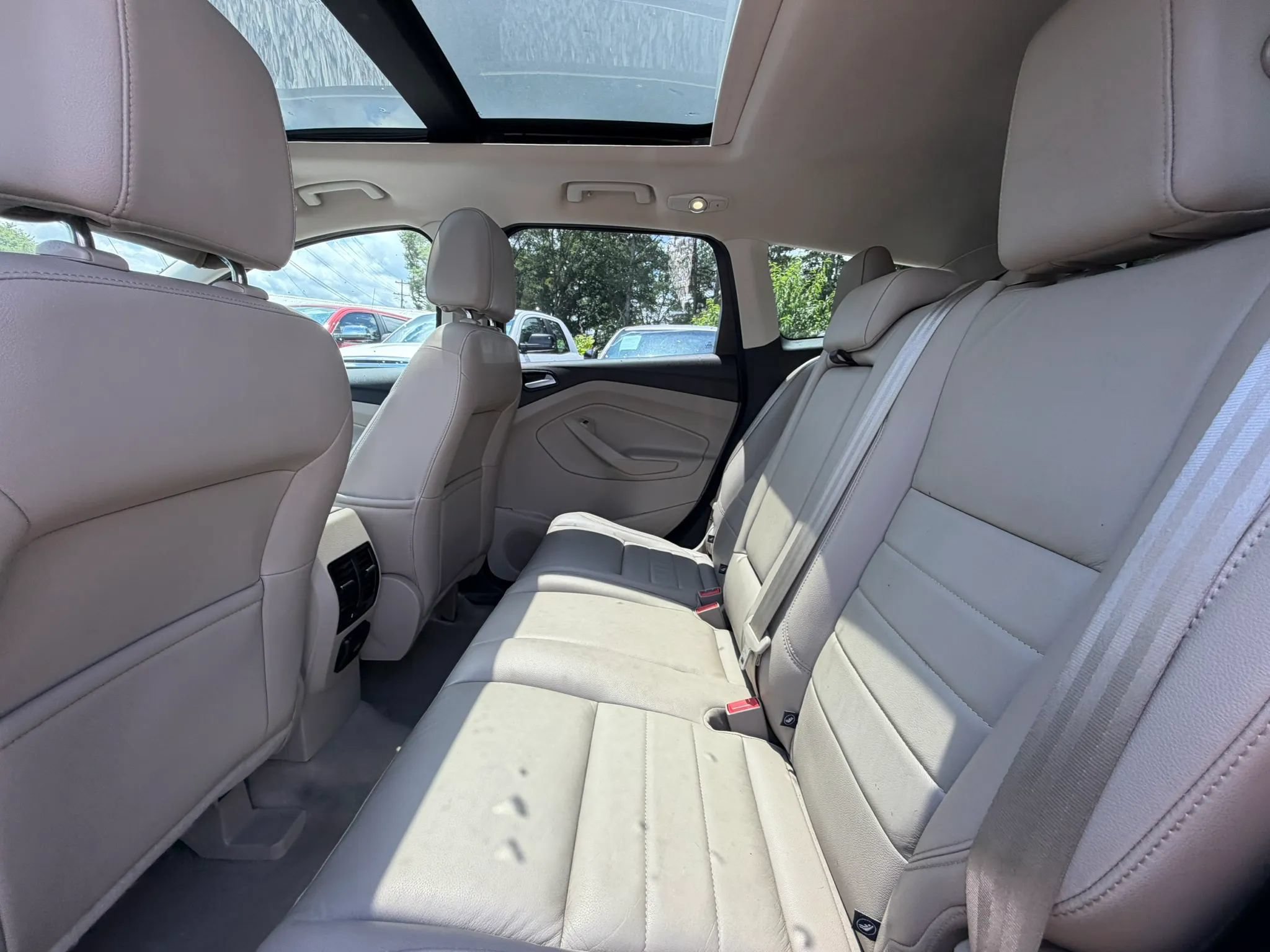 Used 2016 Ford Escape Titanium FWD image 17