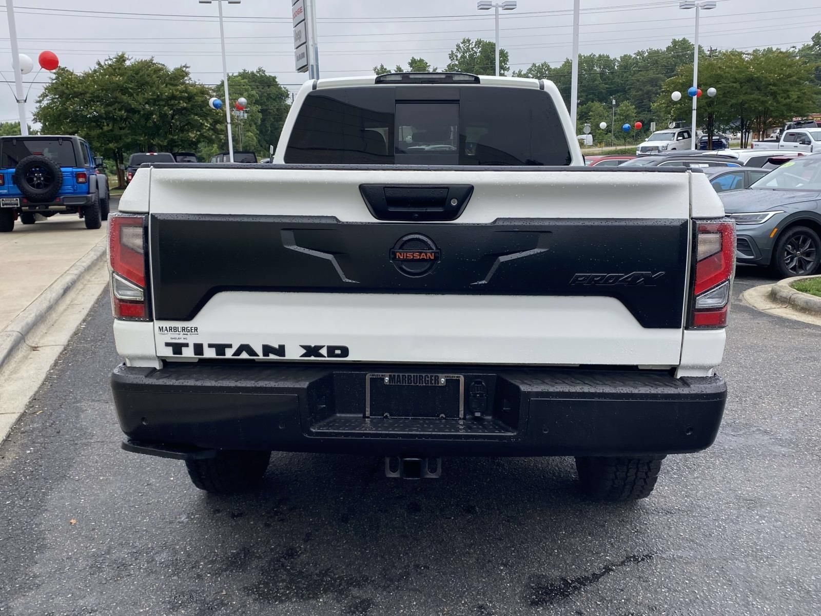 Used 2021 Nissan Titan PRO-4X w/ Pro-4x Convenience Package AWD/4WD image 6