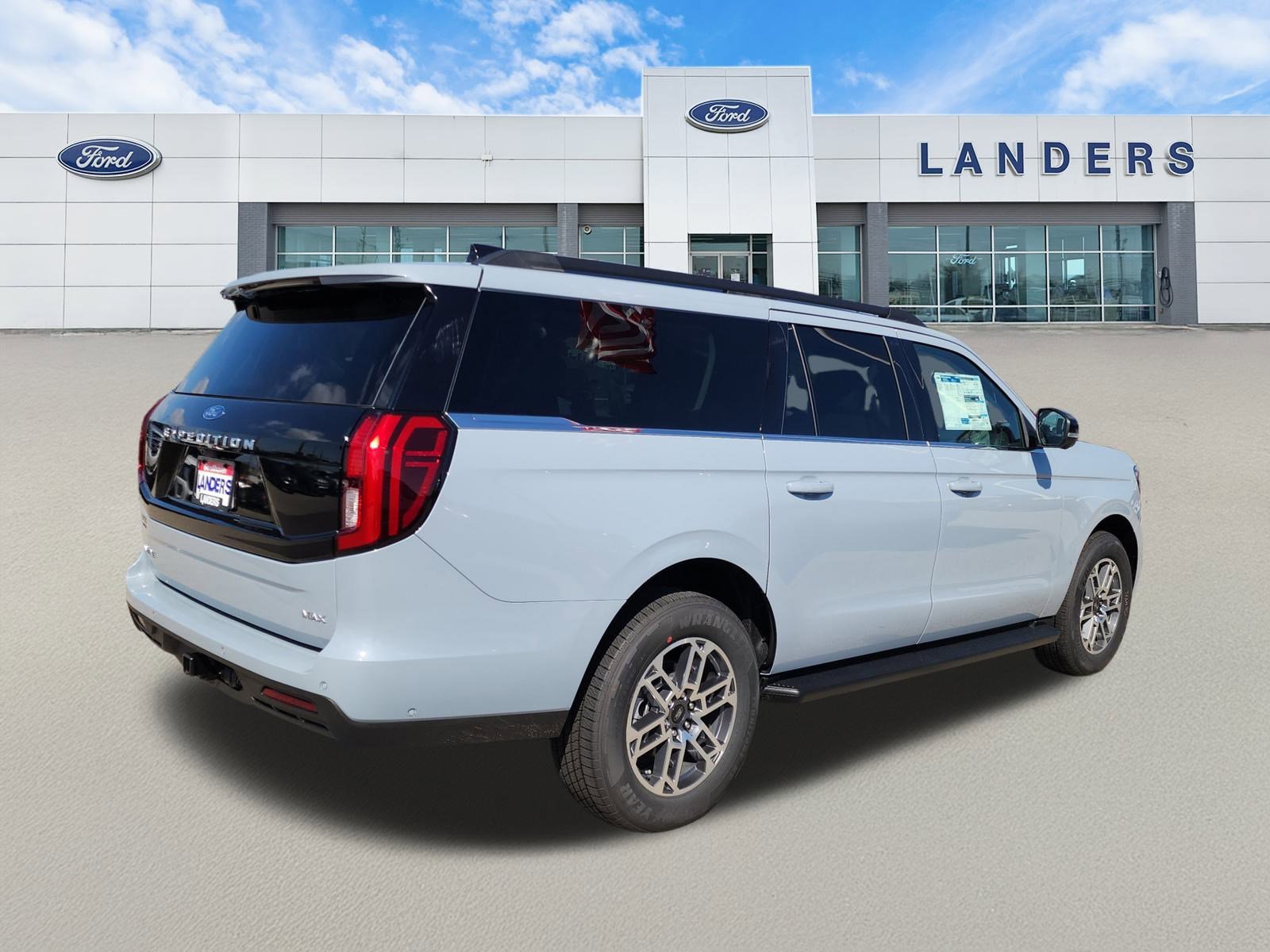New 2025 Ford Expedition Max Active image 3