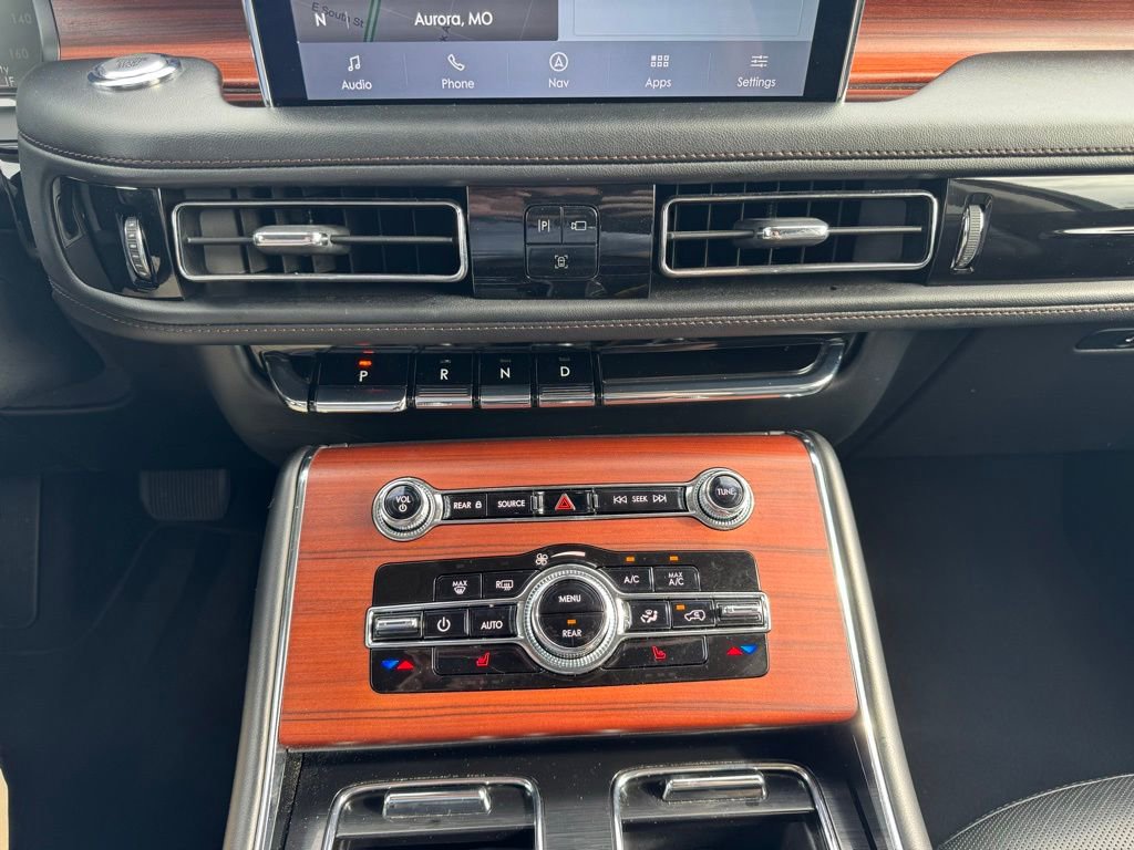 Used 2023 Lincoln Aviator Reserve image 9