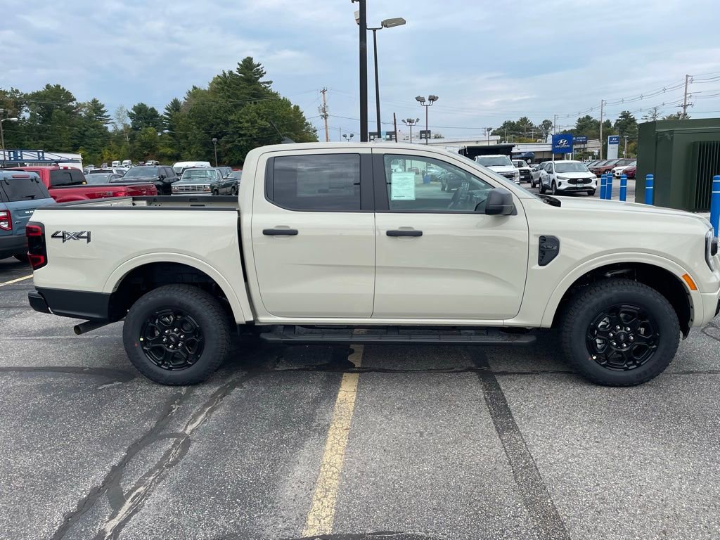 New 2025 Ford Ranger XLT w/ Black Appearance Package image 3