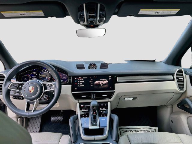 Certified 2023 Porsche Cayenne Platinum Edition AWD/4WD image 4