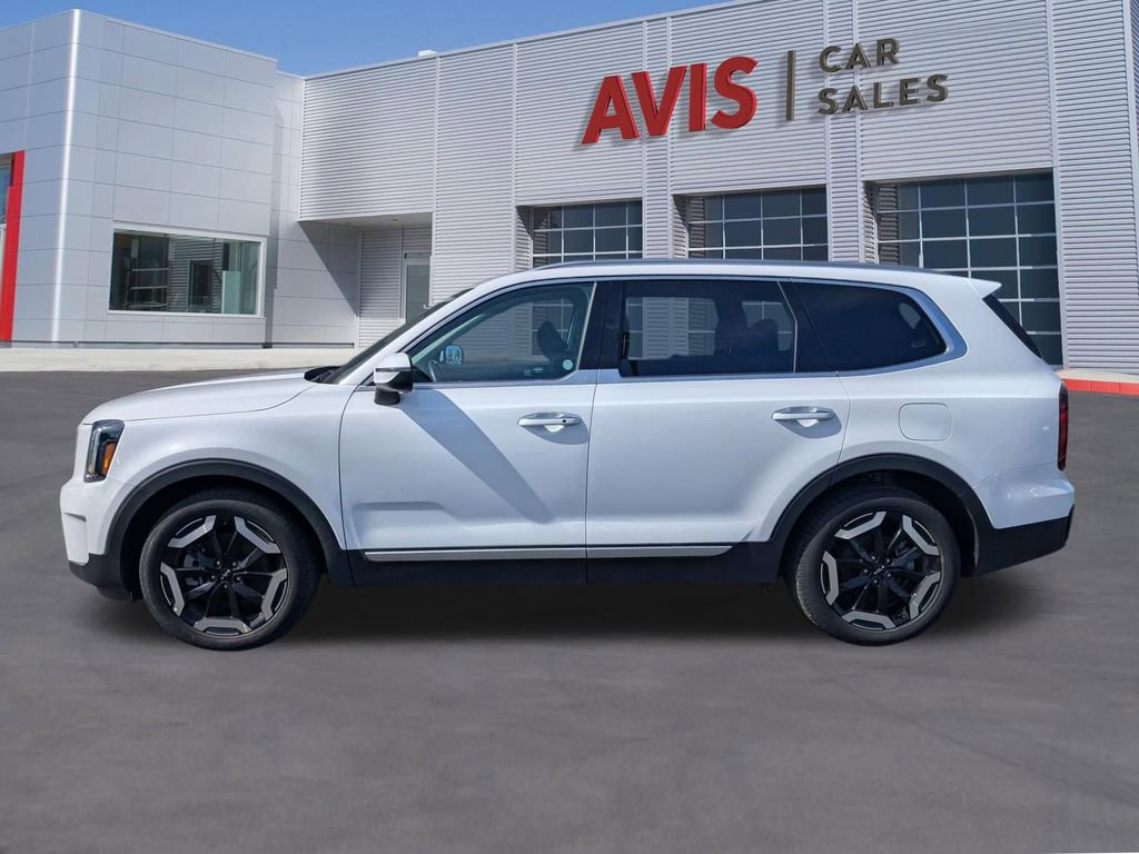 Used 2025 Kia Telluride S image 10