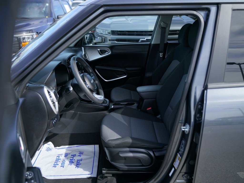 Used 2023 Kia Soul LX w/ Option Group 015 image 22