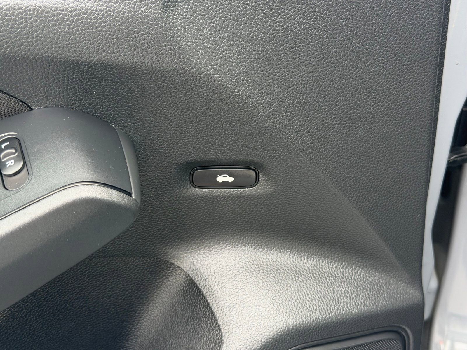 Used 2025 Honda Civic Sport image 15