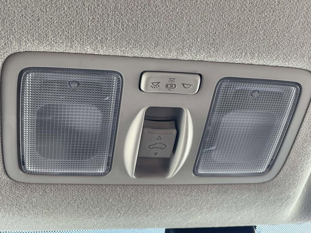 Certified 2024 Hyundai Venue SEL image 22