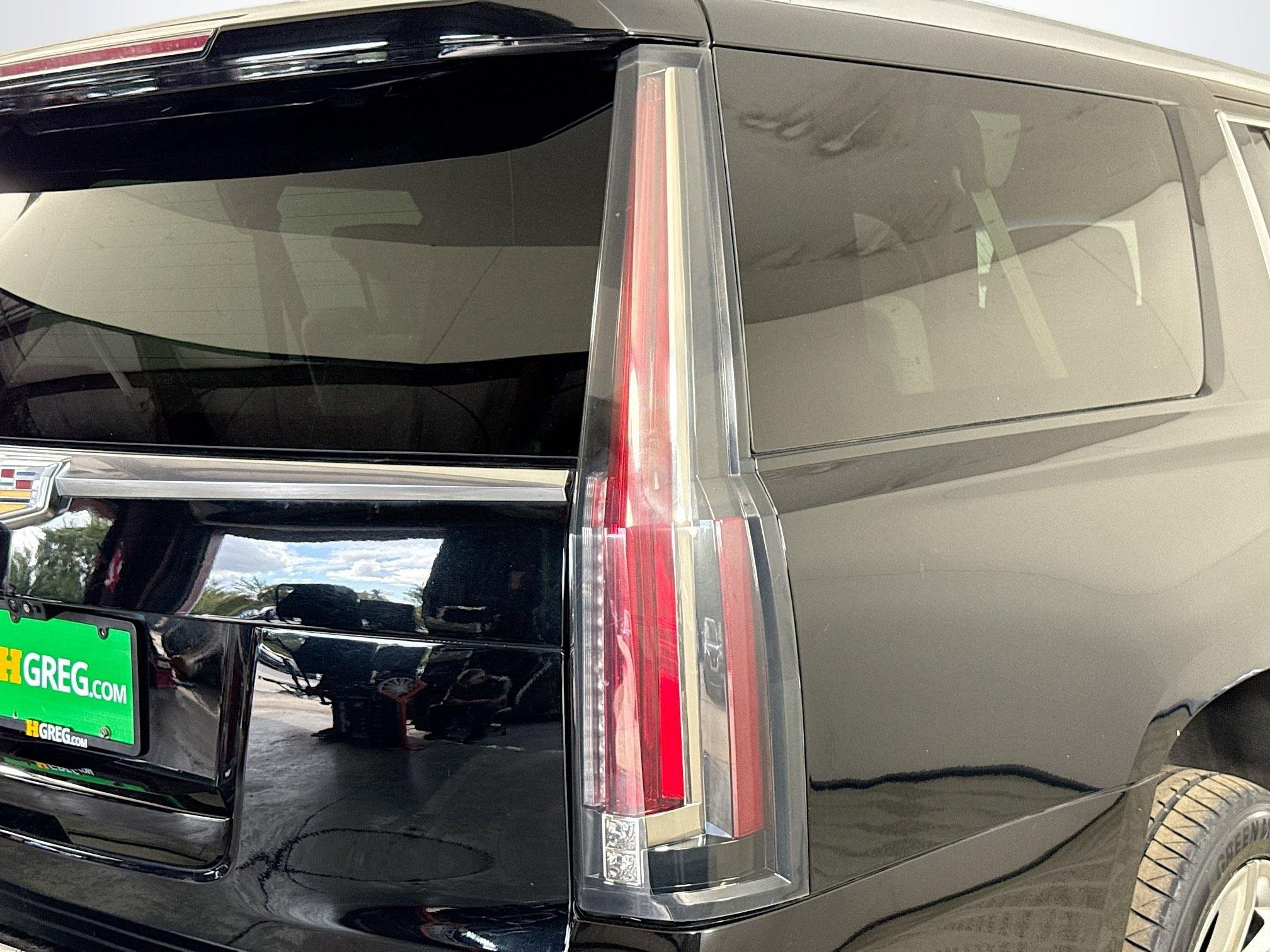 Used 2019 Cadillac Escalade ESV Luxury image 33