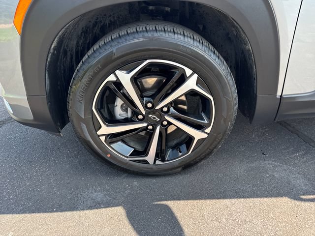 Used 2023 Chevrolet TrailBlazer RS w/ Sun and Liftgate Package AWD/4WD image 26