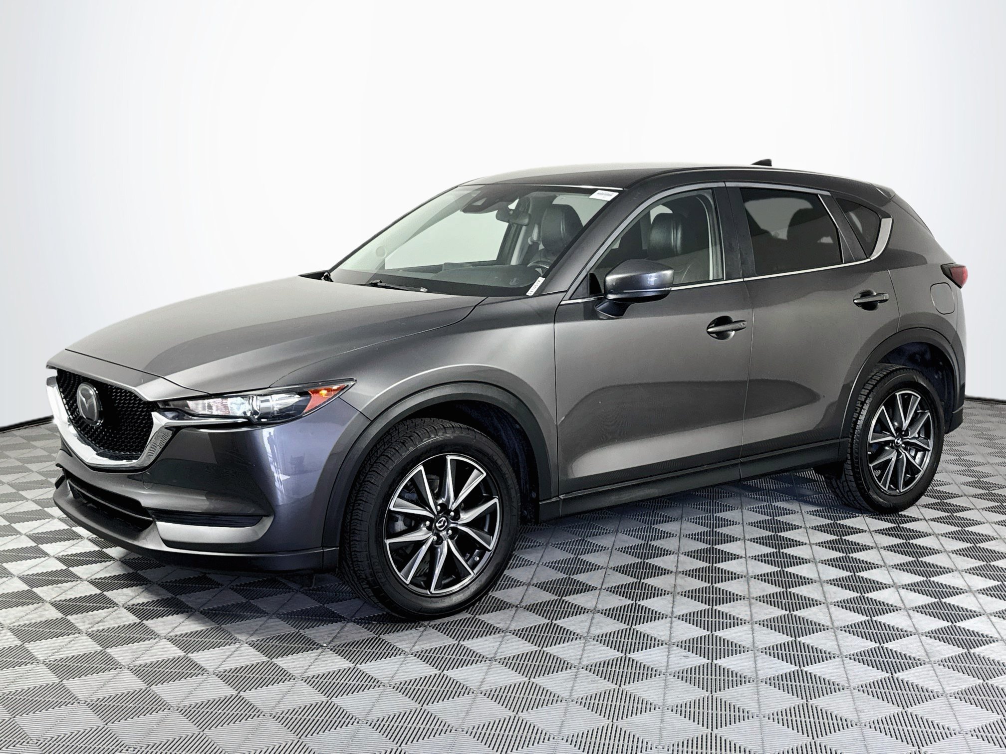 Used 2018 MAZDA CX-5 Touring FWD image 4