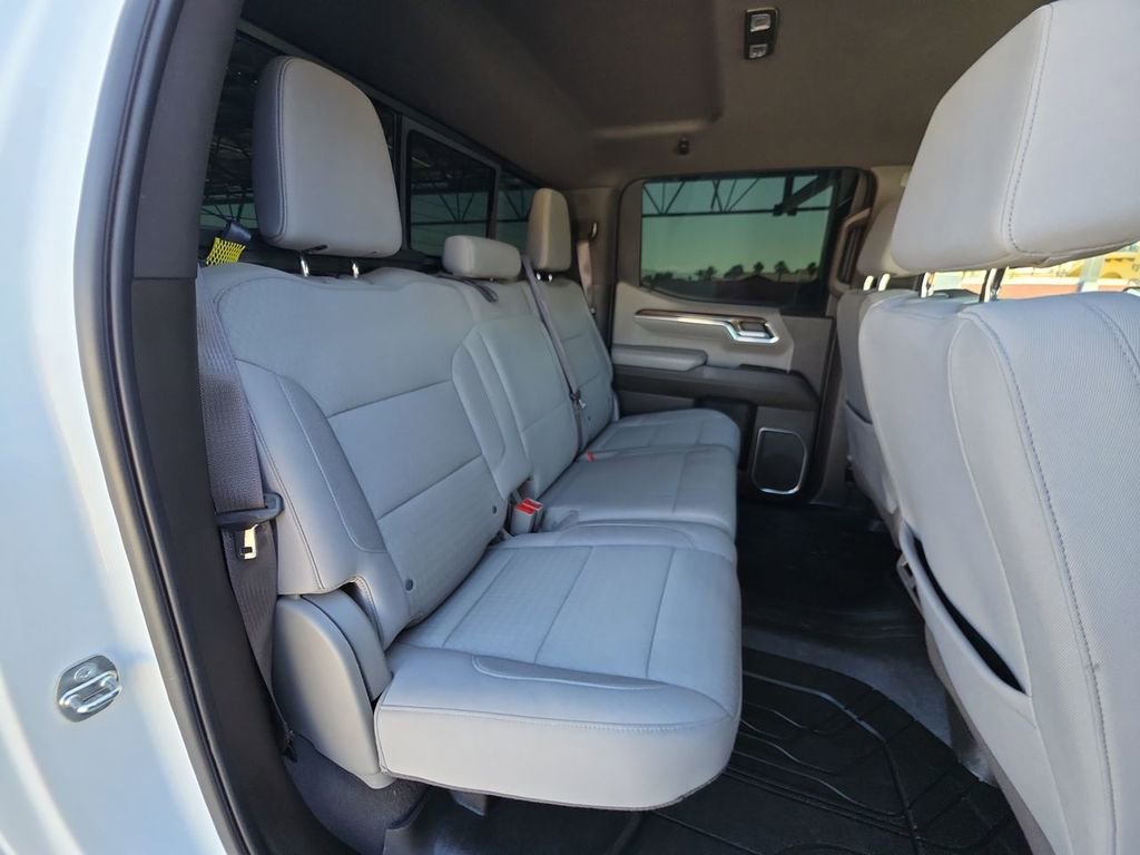 Used 2023 Chevrolet Silverado 1500 LT w/ Convenience Package II AWD/4WD image 28