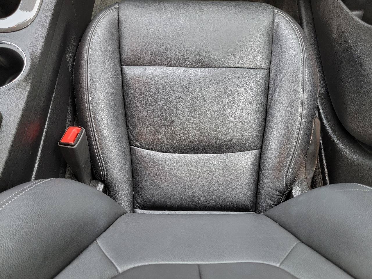 Used 2015 Chevrolet Volt Premium w/ Premium Trim Package FWD image 26