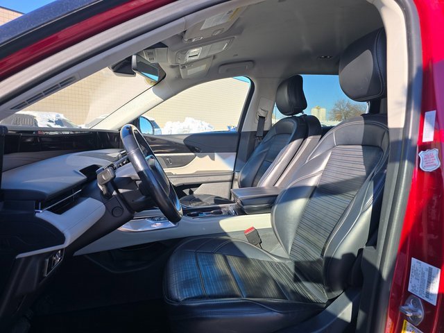 Used 2024 Lincoln Nautilus Reserve image 12