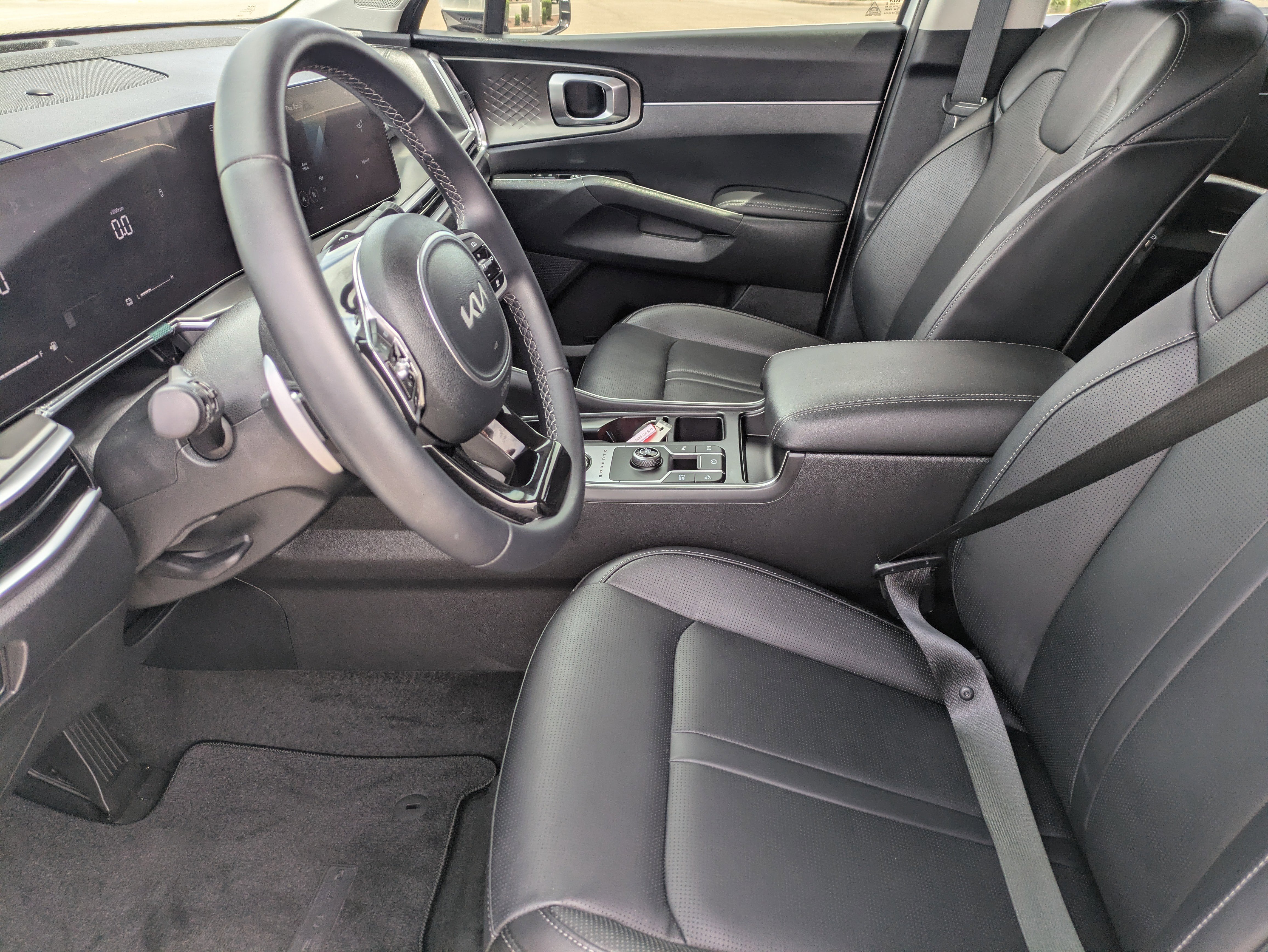 Certified 2025 Kia Sorento EX image 25