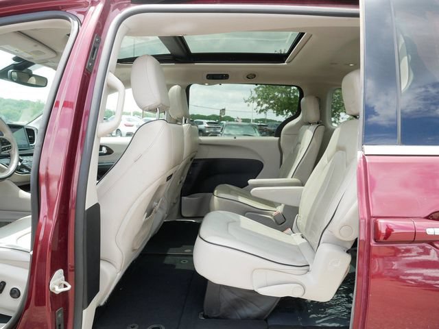 Used 2021 Chrysler Pacifica Limited w/ Premium & Safety Sphere Group AWD/4WD image 17