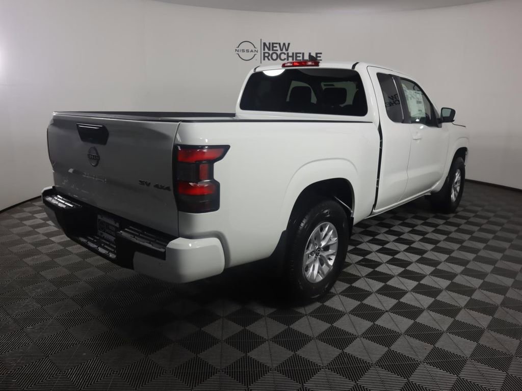 Certified 2024 Nissan Frontier SV w/ Technology Package image 7