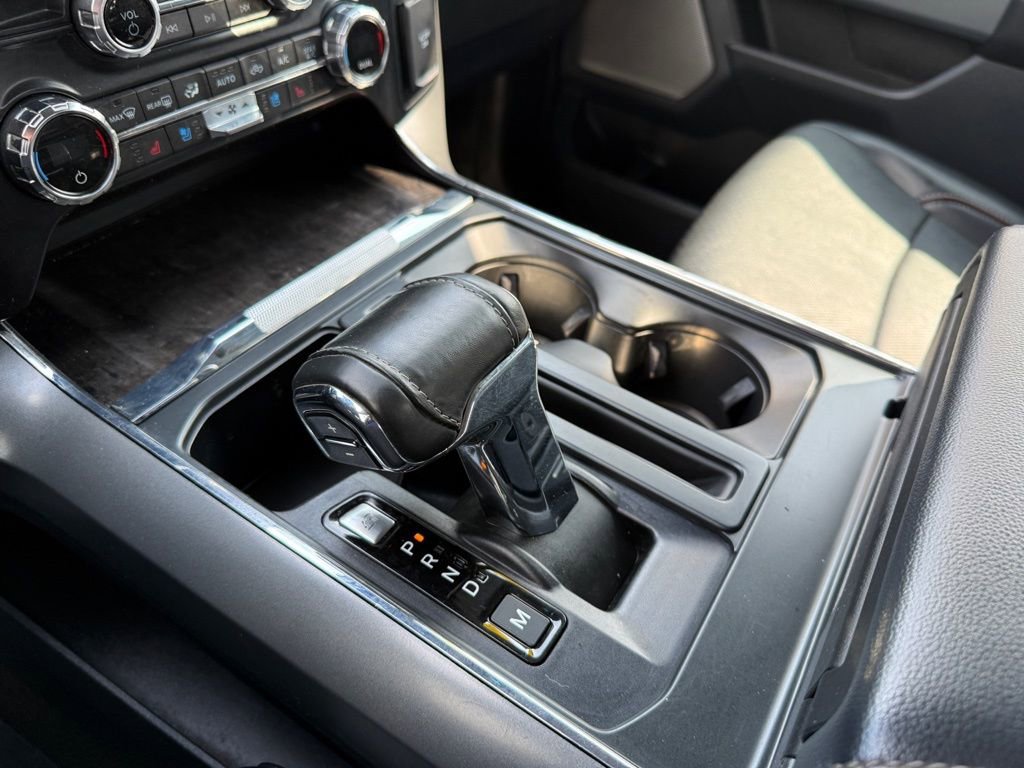 Used 2021 Ford F150 Lariat w/ Trailer Tow Package image 31