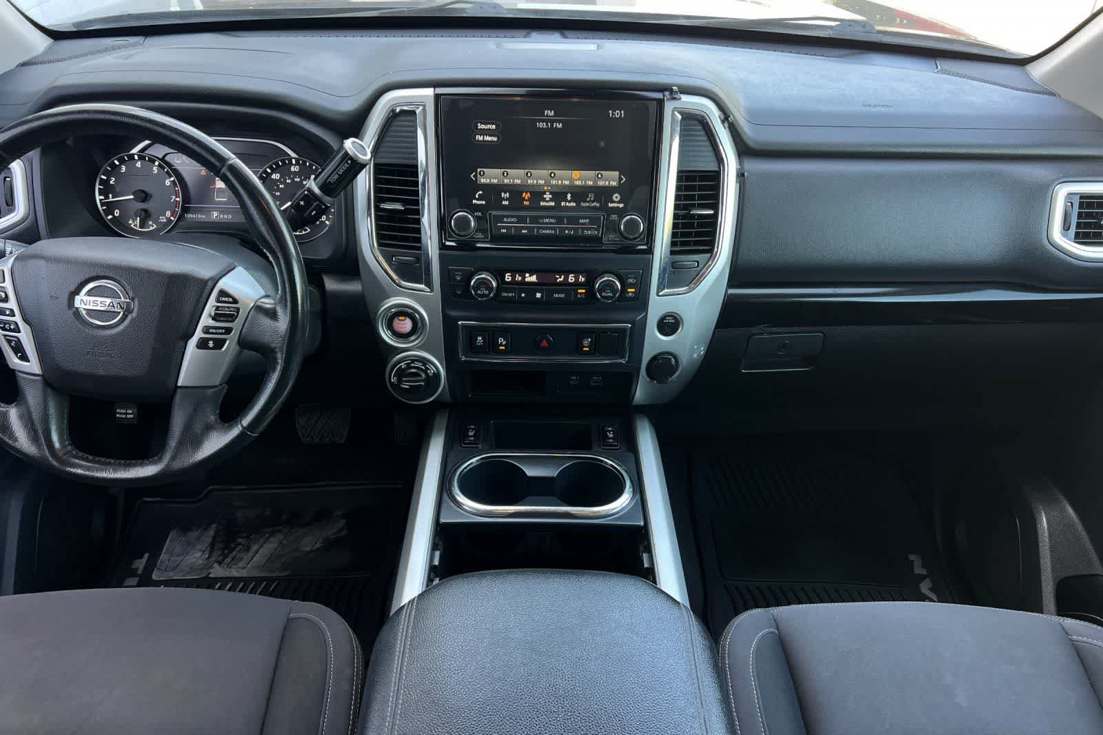 Used 2021 Nissan Titan SV w/ SV Convenience Package AWD/4WD image 3