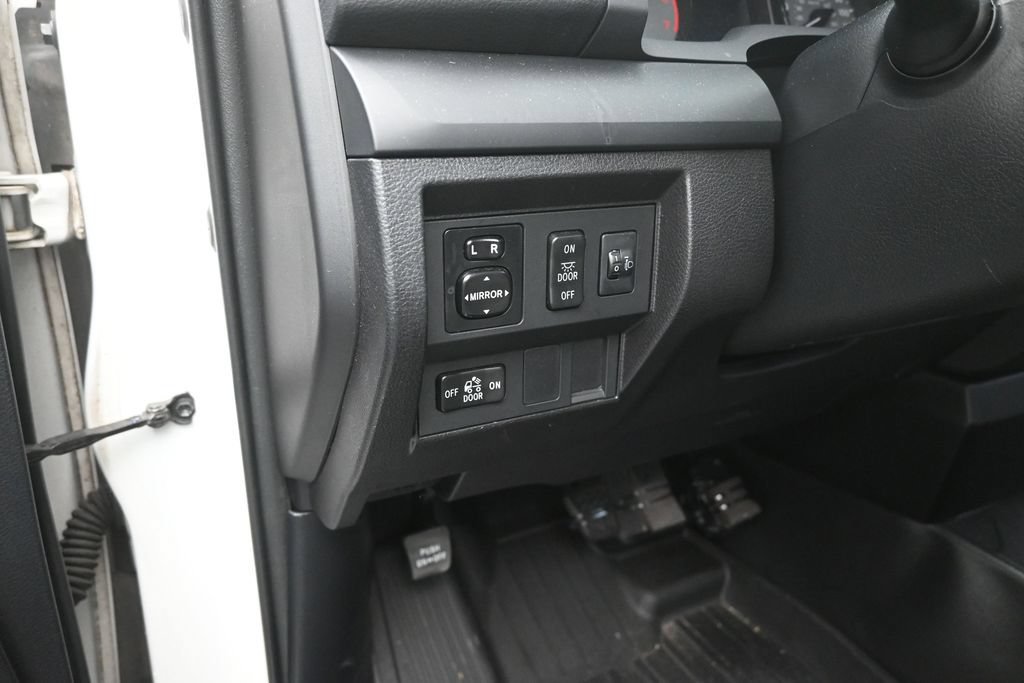 Used 2014 Toyota Tundra SR RWD image 13