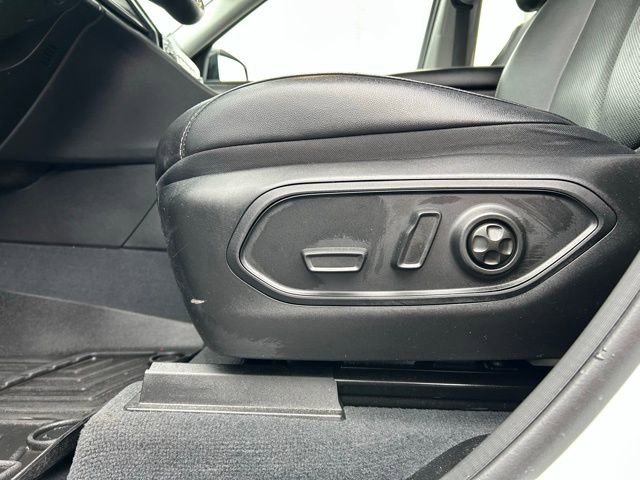 Used 2023 Jeep Grand Cherokee Limited w/ Luxury Tech Group II image 33