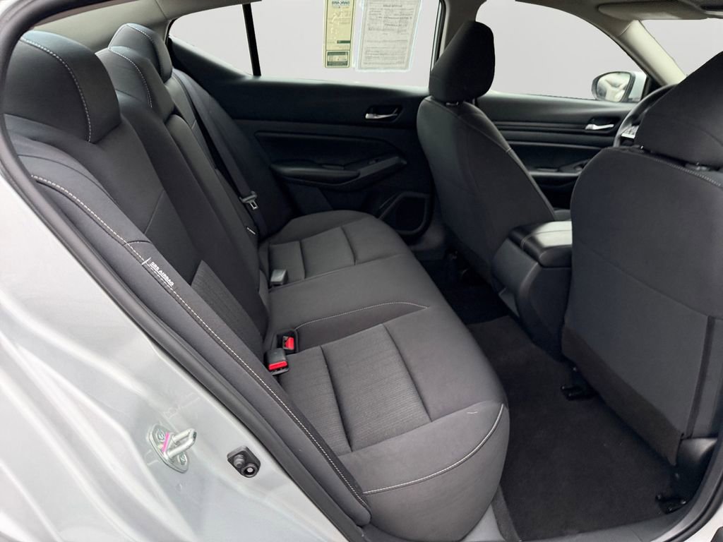 Used 2022 Nissan Altima 2.5 S FWD image 13