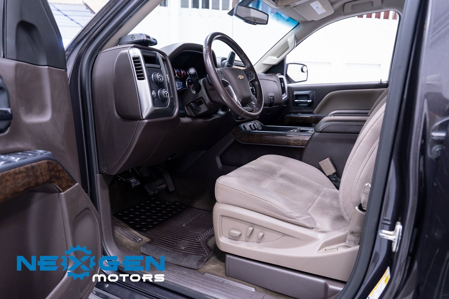 Used 2014 Chevrolet Silverado 1500 LT w/ LT Convenience Package image 20