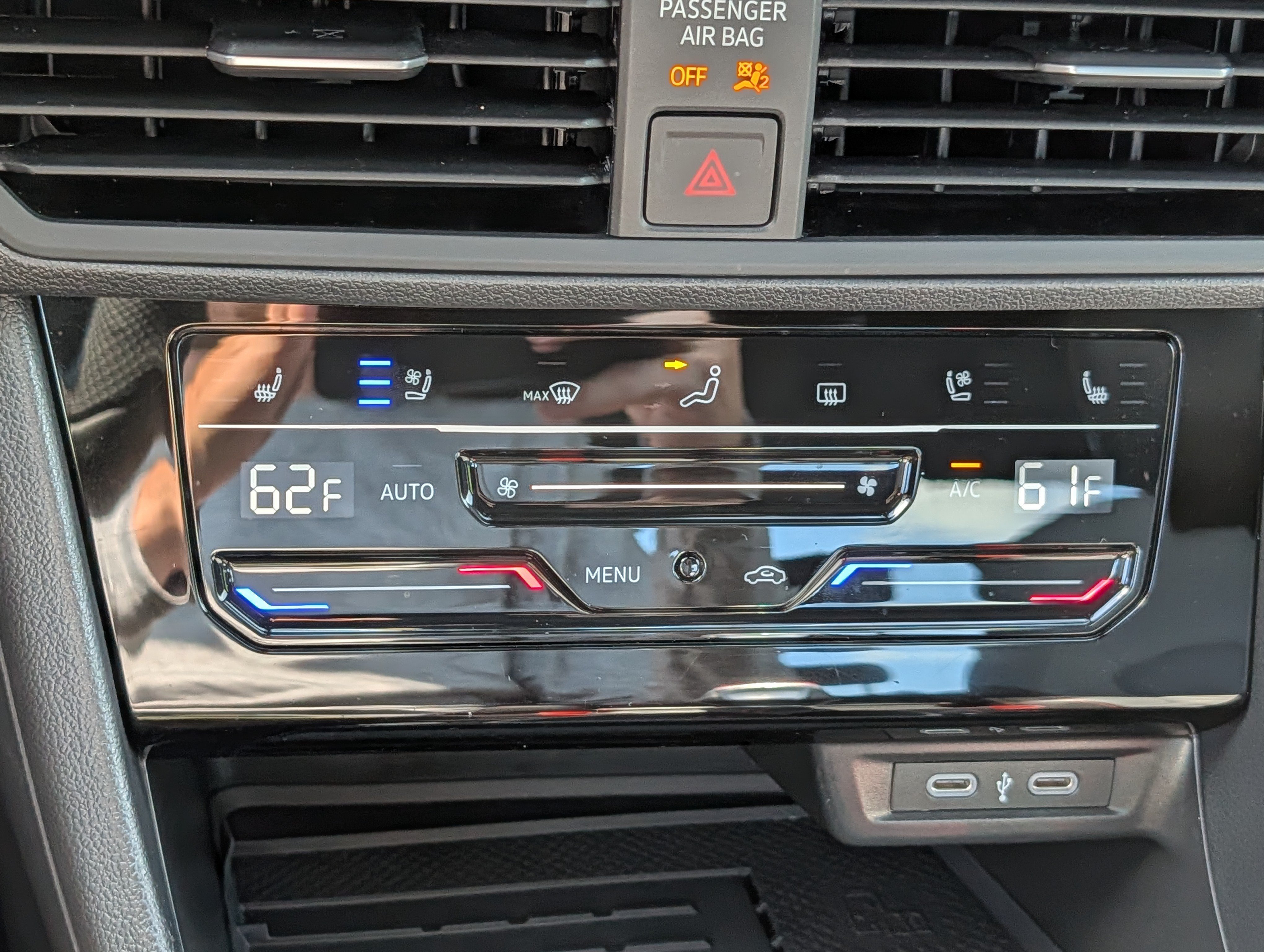 Certified 2025 Volkswagen Jetta GLI Autobahn FWD image 23