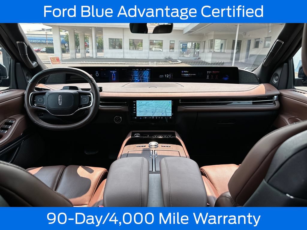 Used 2025 Lincoln Navigator L Reserve AWD/4WD image 18