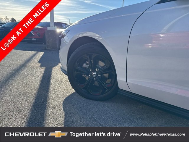 Used 2025 Honda Accord SE image 4