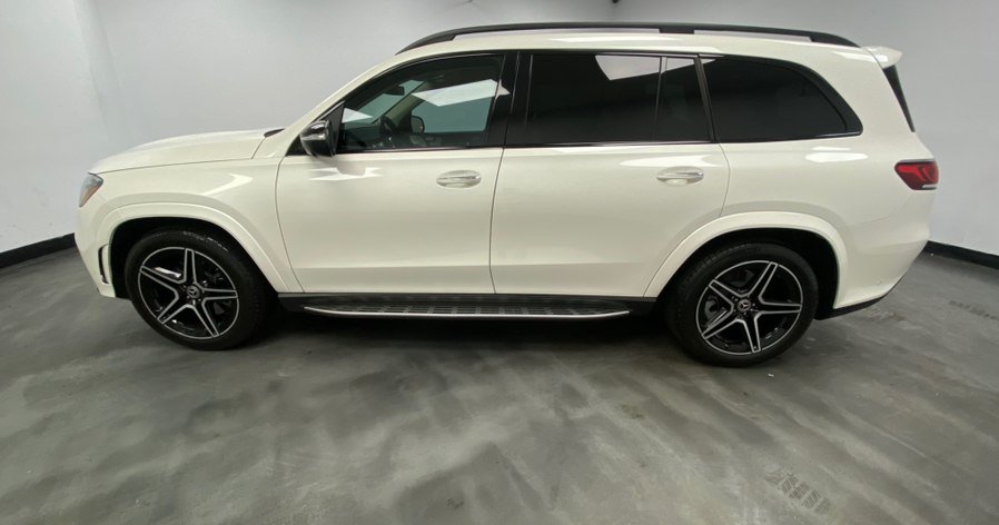 Used 2023 Mercedes-Benz GLS 450 4MATIC image 3