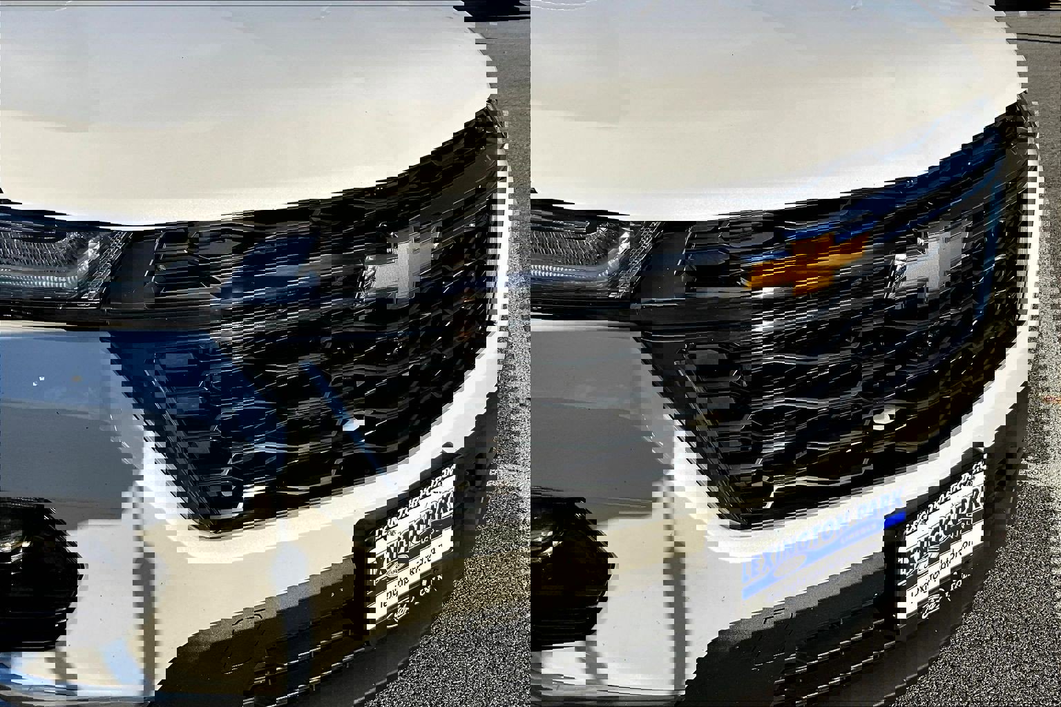 Used 2023 Chevrolet Traverse High Country image 37