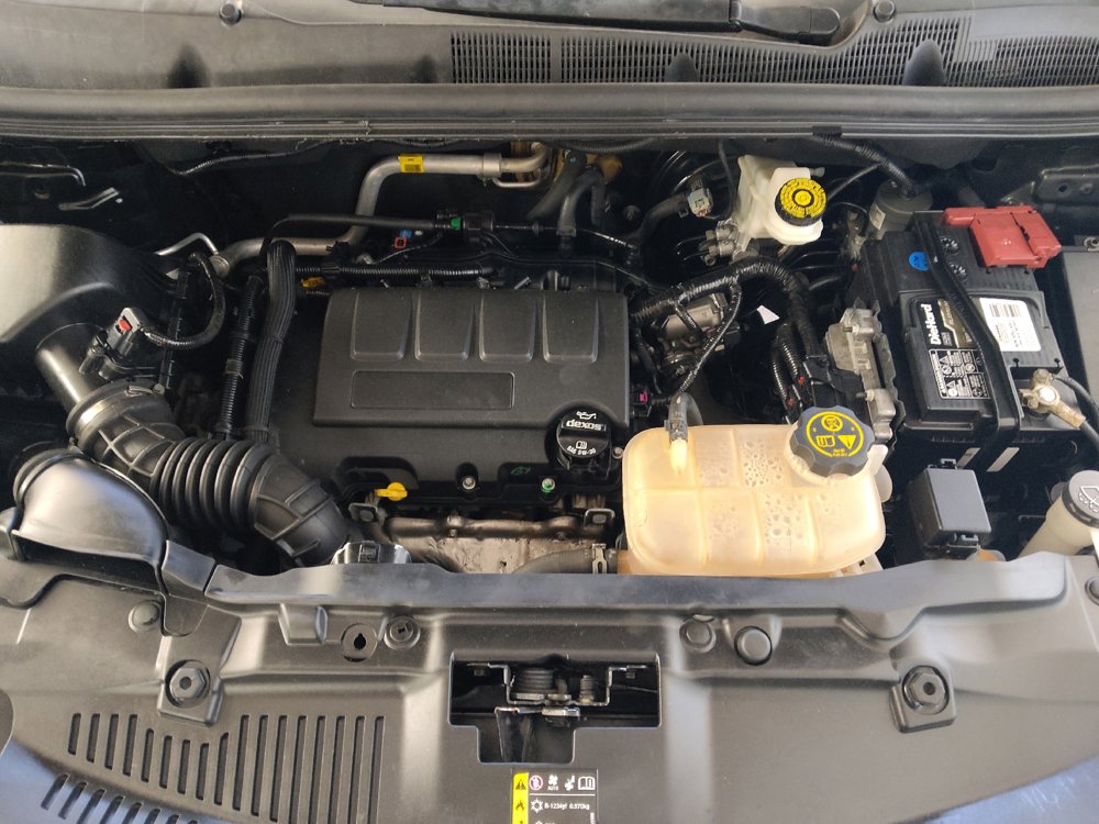 Used 2021 Buick Encore Preferred FWD image 30