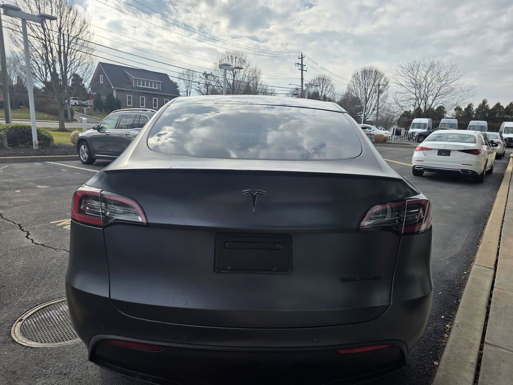 Used 2023 Tesla Model Y Performance image 10