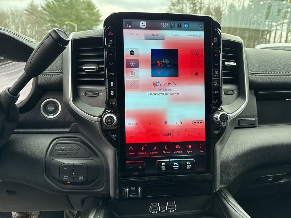 New 2026 RAM 2500 Laramie AWD/4WD image 12