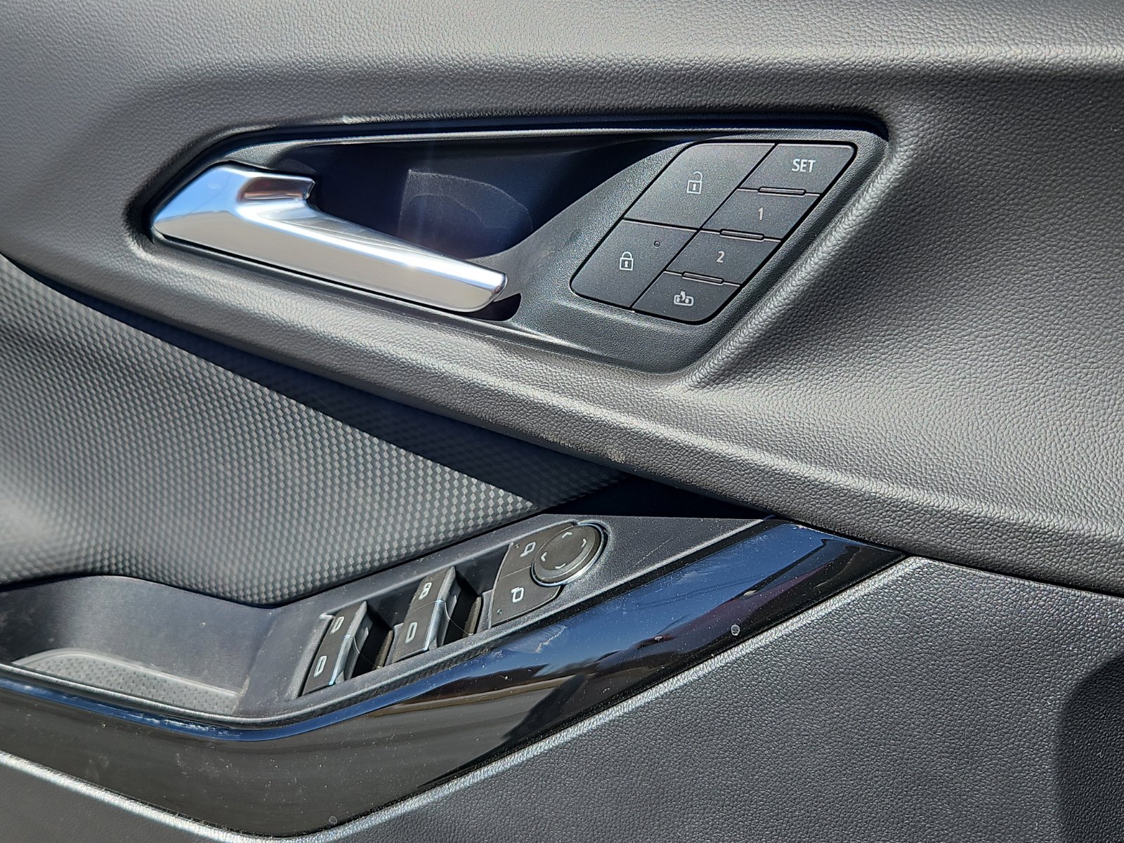 New 2026 Chevrolet Equinox RS w/ Convenience Package III image 19