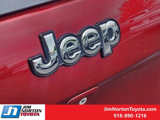 Used 2015 Jeep Cherokee Latitude AWD/4WD image 11
