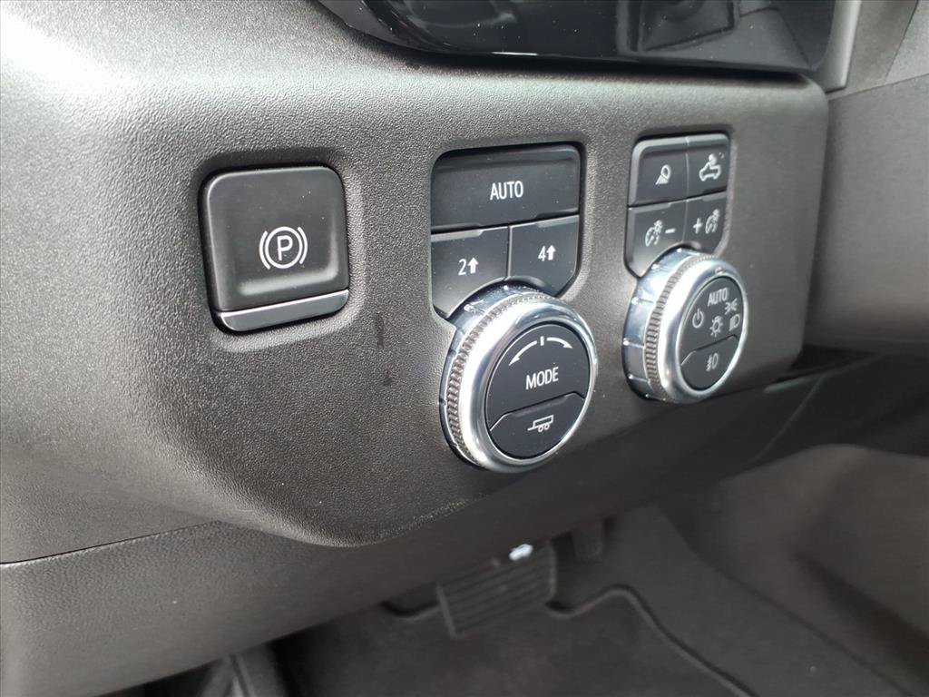 Used 2022 GMC Sierra 1500 SLT w/ SLT Convenience Package AWD/4WD image 23