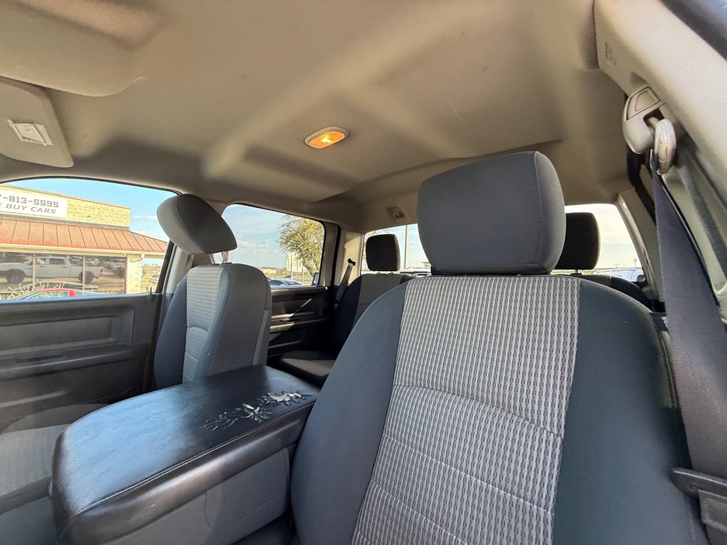 Used 2012 RAM 2500 ST w/ Chrome Appearance Group image 18