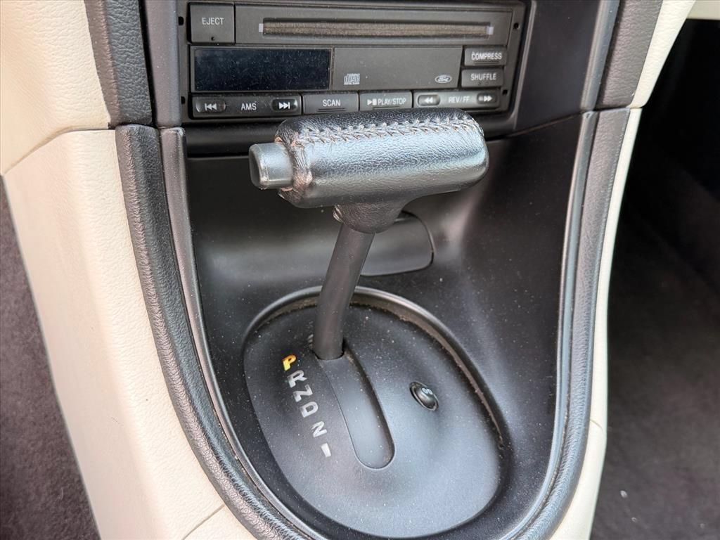 Used 1996 Ford Mustang GT RWD image 23