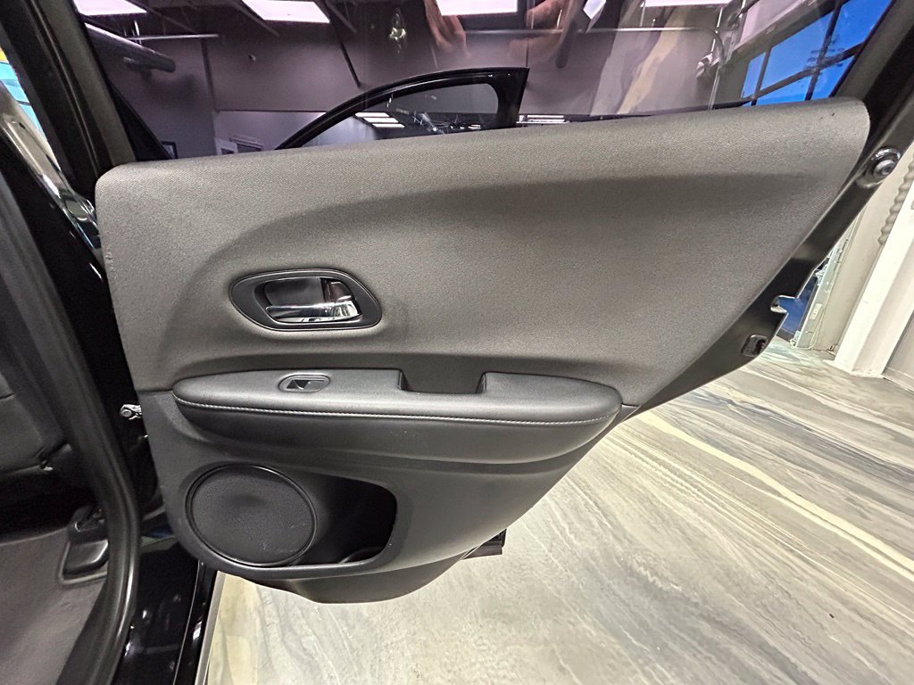 Used 2019 Honda HR-V Sport image 40