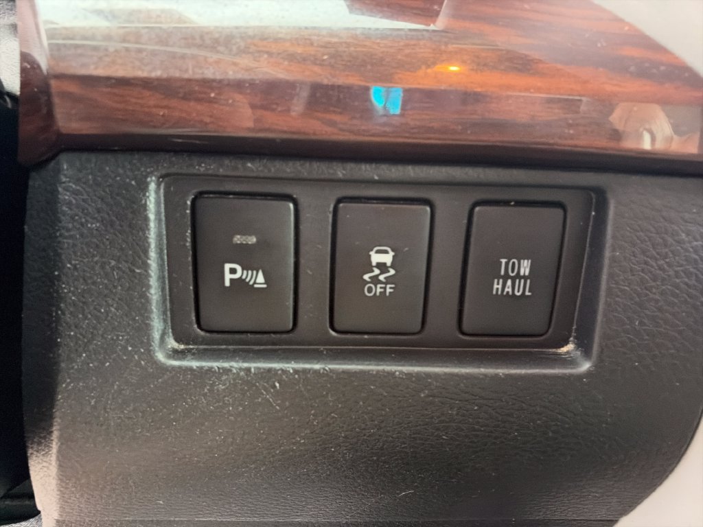 Used 2014 Toyota Tundra Limited w/ Limited Premium Package AWD/4WD image 17