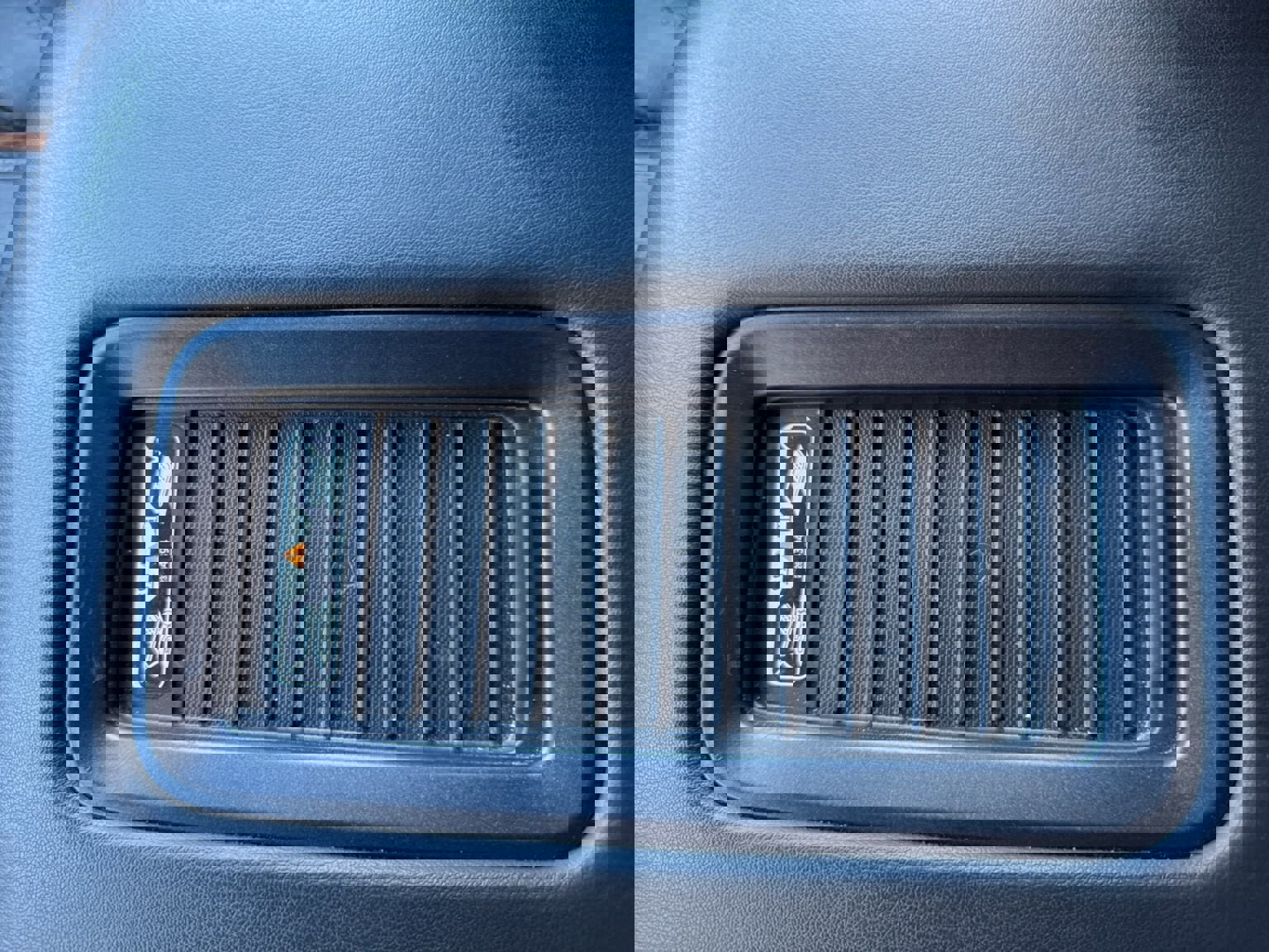 Used 2019 Chevrolet Suburban Premier w/ RST 6.2L Performance Edition AWD/4WD image 23