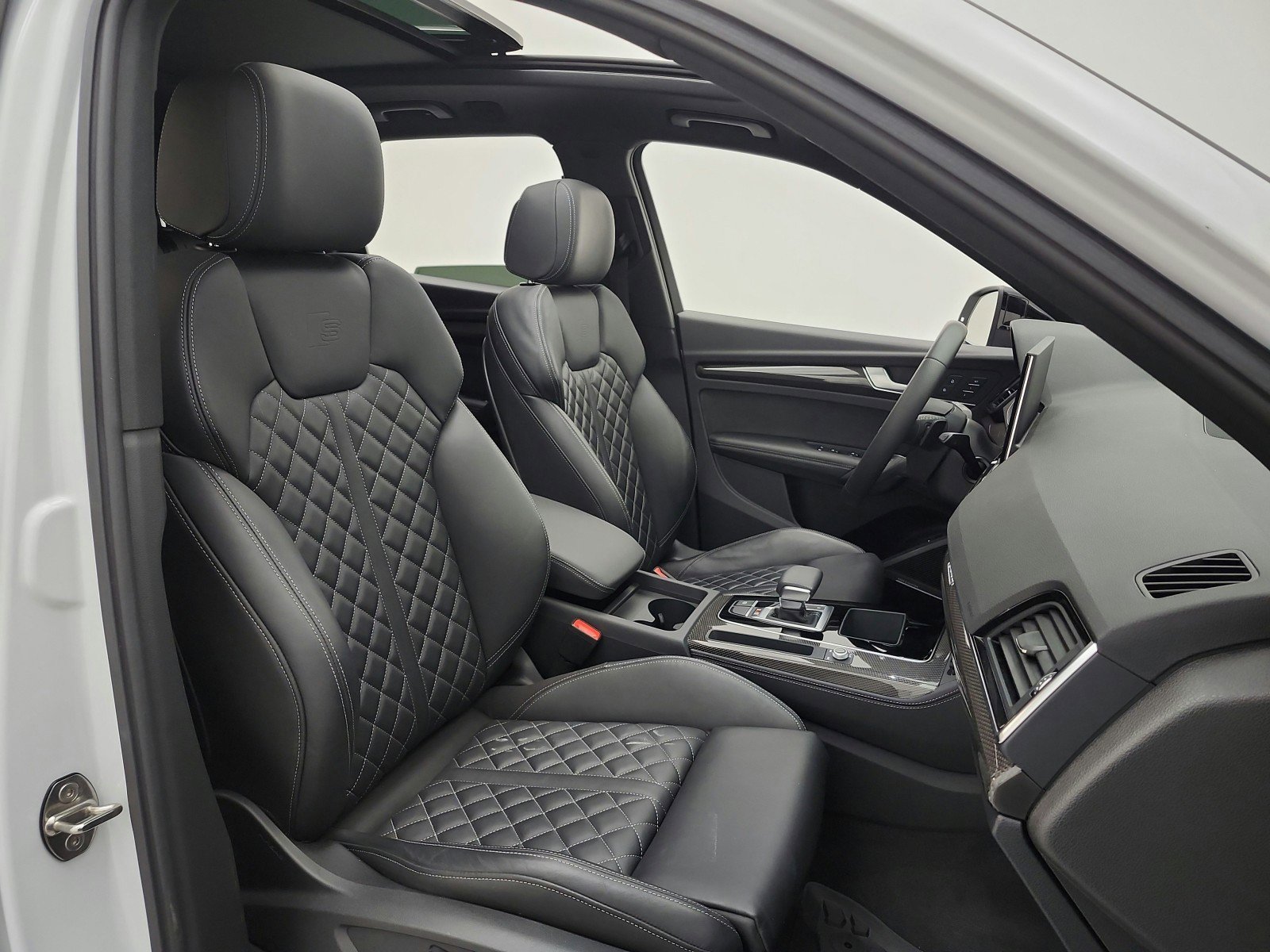 Used 2023 Audi SQ5 Premium Plus w/ Premium Plus Package image 18