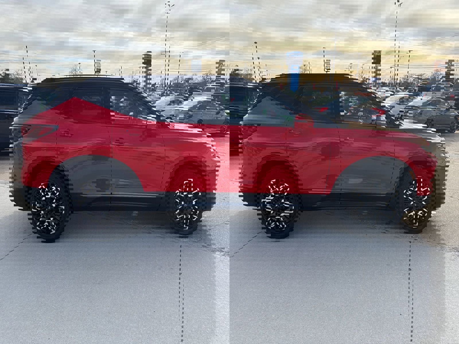 Used 2023 Chevrolet Blazer RS w/ Driver Confidence II Package image 8